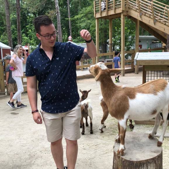 Meet your Posher, Jared - Picture 1 of 1